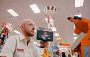 Documentário sobre a rotina dos supermercados estreia no cinema